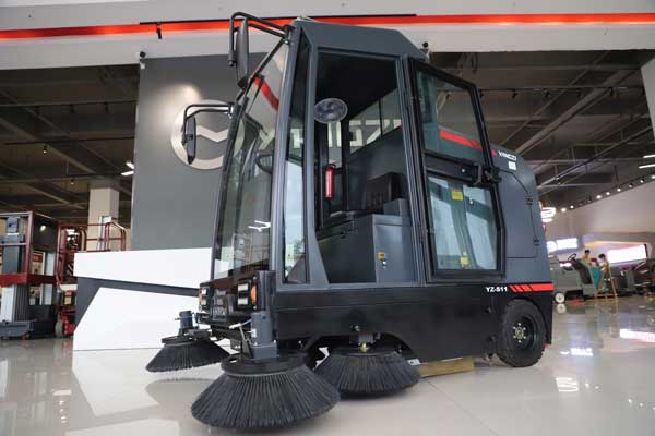 為什么掃地車的電機(jī)老是燒壞，保險(xiǎn)絲反而沒燒